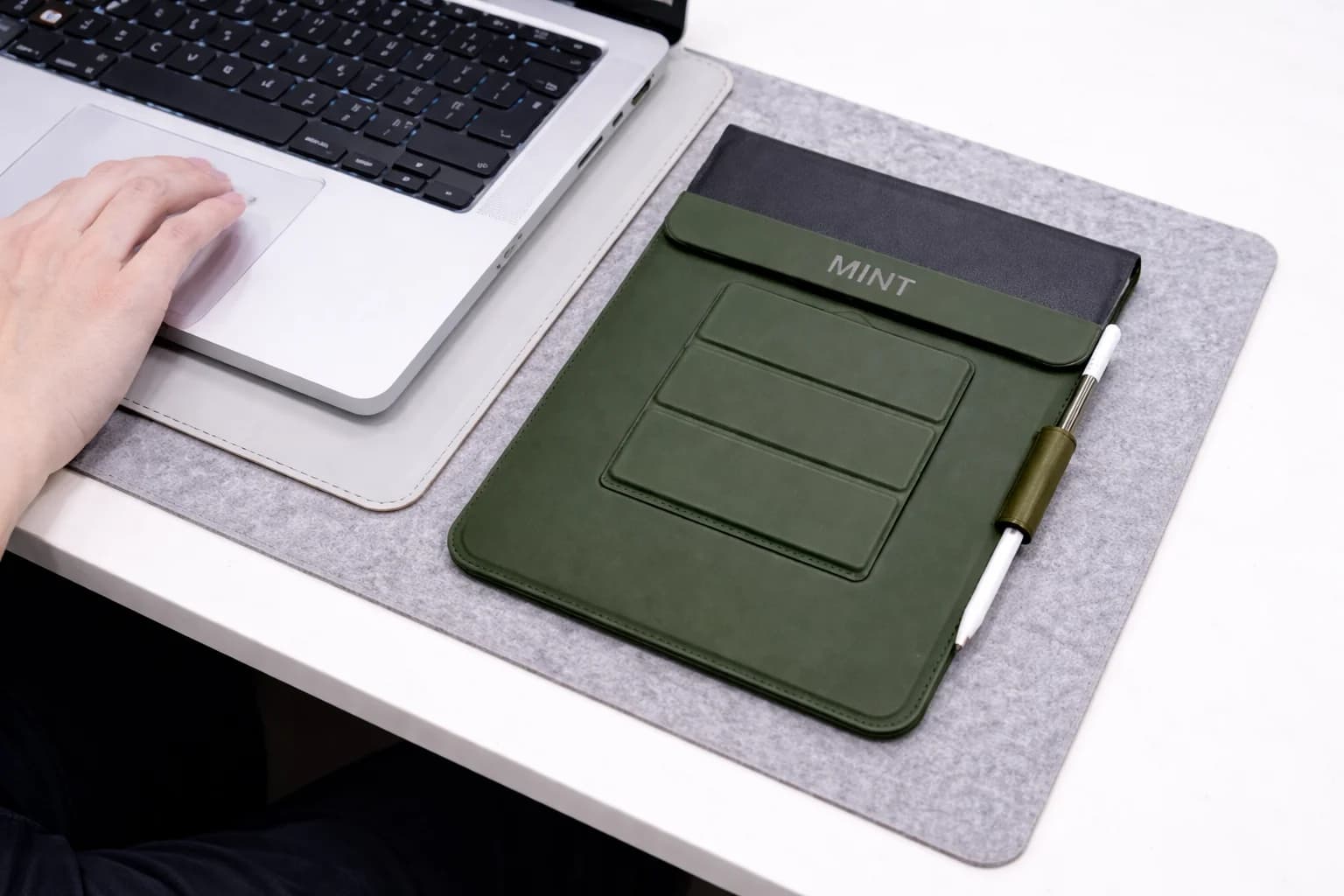 Mint UAE Premium iPad Sleeves Collection